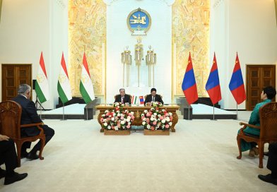 Пас аз анҷоми мулоқоту музокироти сатҳи олии Тоҷикистон ва Муғулистон Сарони давлатҳо муҳтарам Эмомалӣ Раҳмон ва муҳтарам Ухнаагийн Хурэлсух барои доираи васеи намояндагони васоити ахбори омма <a href="https://www.president.tj/event/news/56335">нишасти матбуотӣ</a> оростанд. Пас аз анҷоми мулоқоту музокироти сатҳи олии Тоҷикистон ва Муғулистон Сарони давлатҳо муҳтарам Эмомалӣ Раҳмон ва муҳтарам Ухнаагийн Хурэлсух барои доираи васеи намояндагони васоити ахбори омма <a href="https://www.president.tj/event/news/56335">нишасти матбуотӣ</a> оростанд.