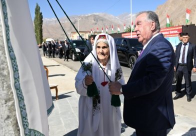 27 сентябр дар идомаи сафари корӣ ба шаҳру ноҳияҳои Вилояти Мухтори Кӯҳистони Бадахшон…