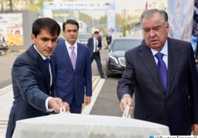 Ҳамчунин дар ноҳияи Шоҳмансури пойтахт Президенти Ҷумҳурии Тоҷикистон, Пешвои миллат муҳтарам Эмомалӣ Раҳмон…
